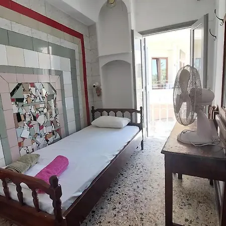 公寓 Single Old Town 罗希姆诺